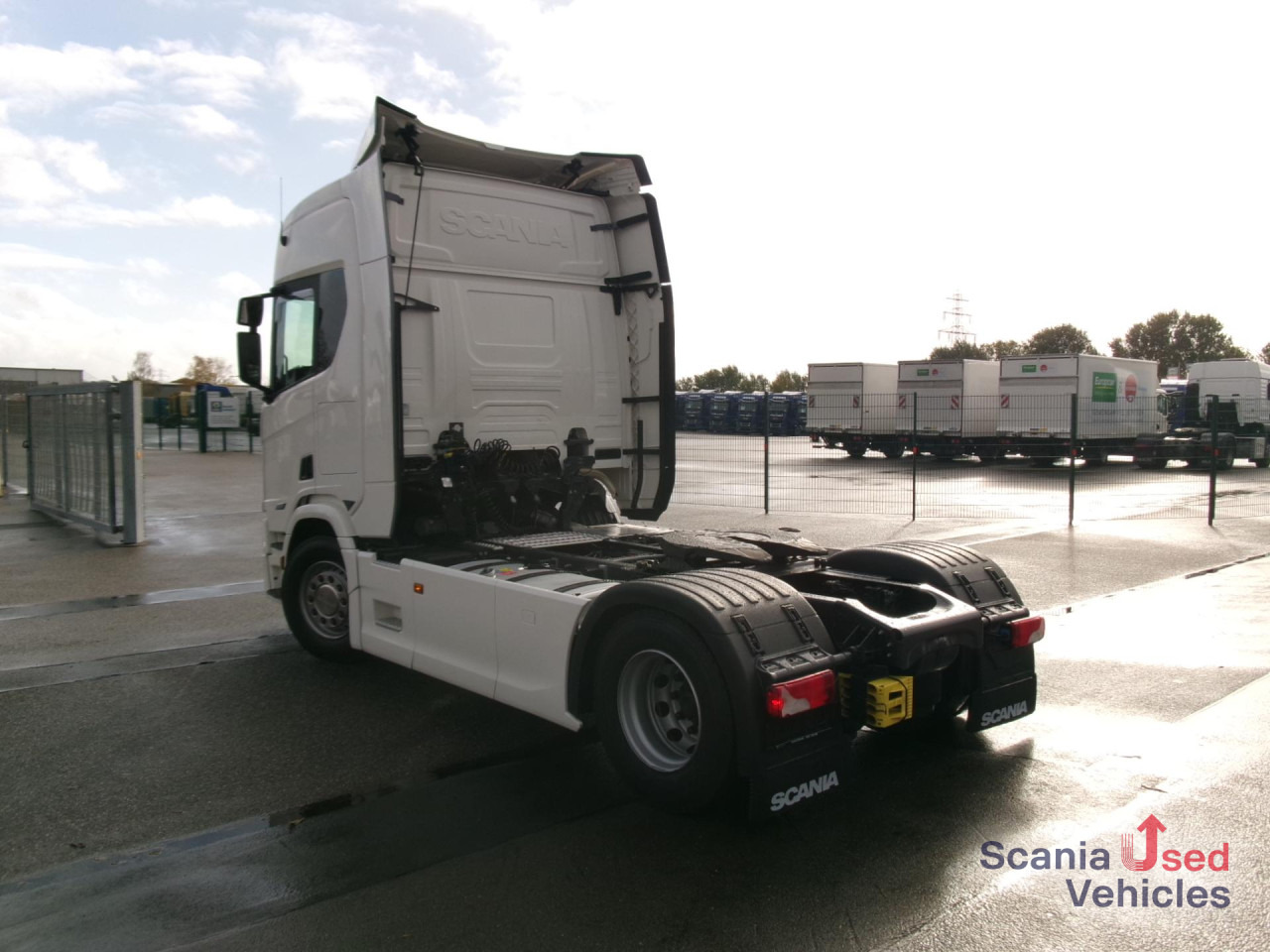 SCANIA R 460 A4x2NA SUPER NAVI Standklima DAB SCANIA R 460 A4x2NA SUPER NAVI Standklima DAB: صورة 8 SCANIA R 460 A4x2NA SUPER NAVI Standklima DAB SCANIA R 460 A4x2NA SUPER NAVI Standklima DAB: صورة 8