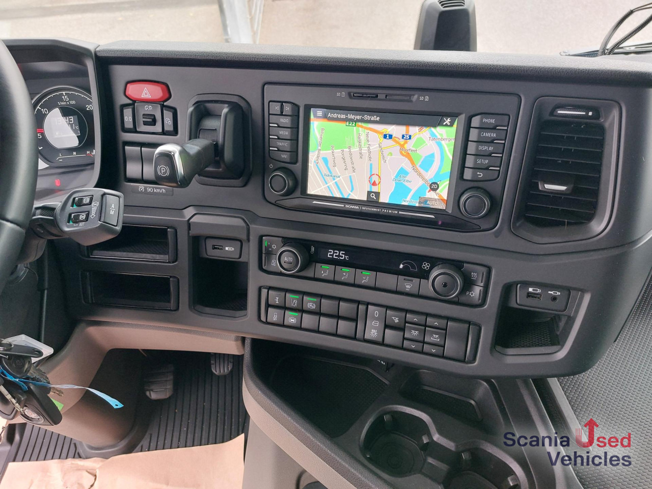SCANIA R 460 A4x2NA, SUPER, Navi, Standklima - وحدة جر: صورة 5 SCANIA R 460 A4x2NA, SUPER, Navi, Standklima - وحدة جر: صورة 5