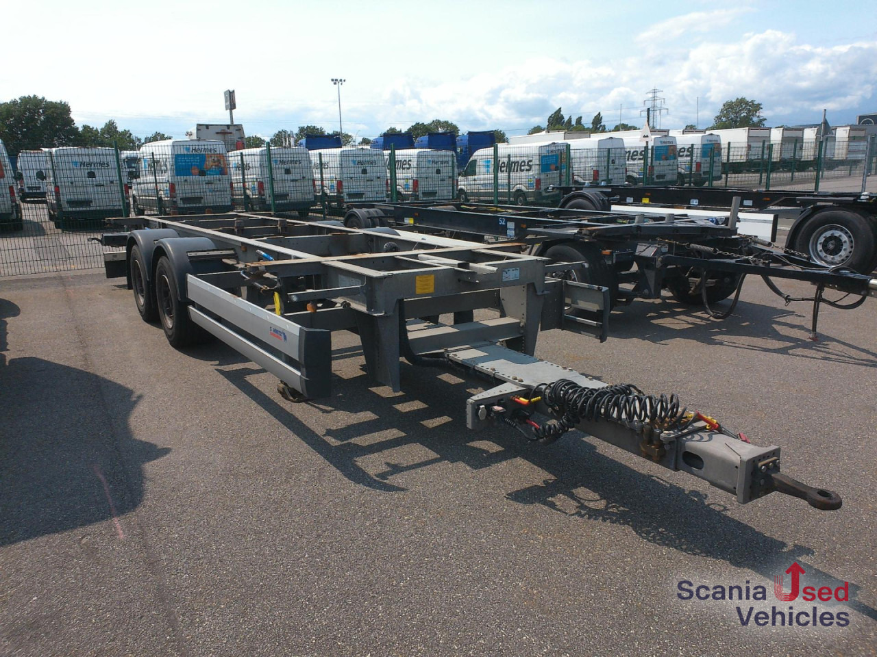 SCHMITZ SCB *C2 Zentral-Achs-Anhänger - عربة مقطورة: صورة 1 SCHMITZ SCB *C2 Zentral-Achs-Anhänger - عربة مقطورة: صورة 1