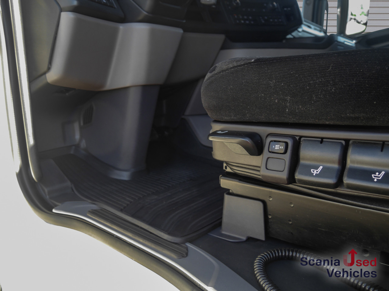 SCANIA R 460 A4x2EB - SUPER - - وحدة جر: صورة 4 SCANIA R 460 A4x2EB - SUPER - - وحدة جر: صورة 4