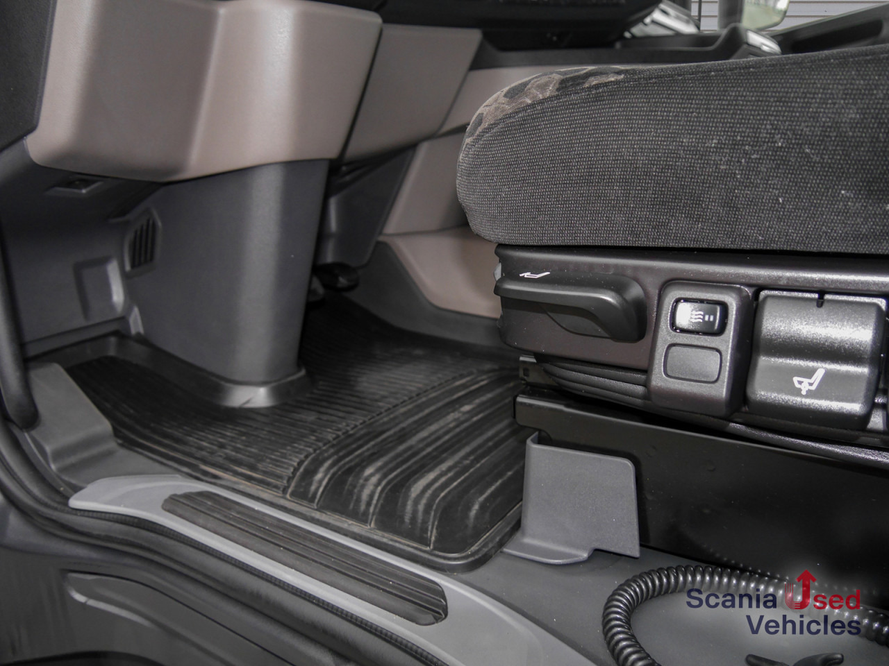 SCANIA R 460 A4x2EB - SUPER - - وحدة جر: صورة 4 SCANIA R 460 A4x2EB - SUPER - - وحدة جر: صورة 4