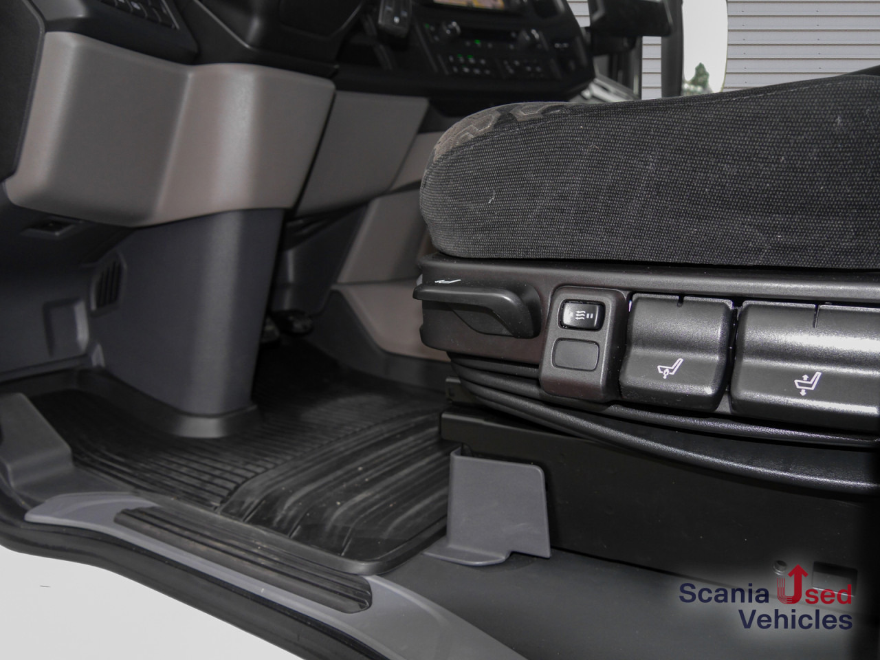 SCANIA R 460 A4x2NA - SUPER - - وحدة جر: صورة 3 SCANIA R 460 A4x2NA - SUPER - - وحدة جر: صورة 3