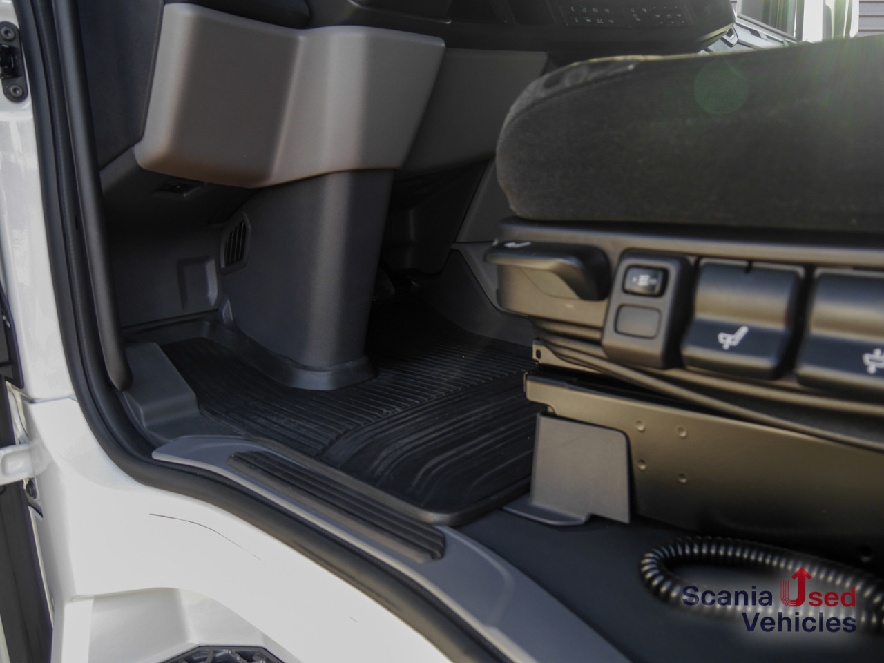 SCANIA R 460 A4x2NA - SUPER - - وحدة جر: صورة 3 SCANIA R 460 A4x2NA - SUPER - - وحدة جر: صورة 3