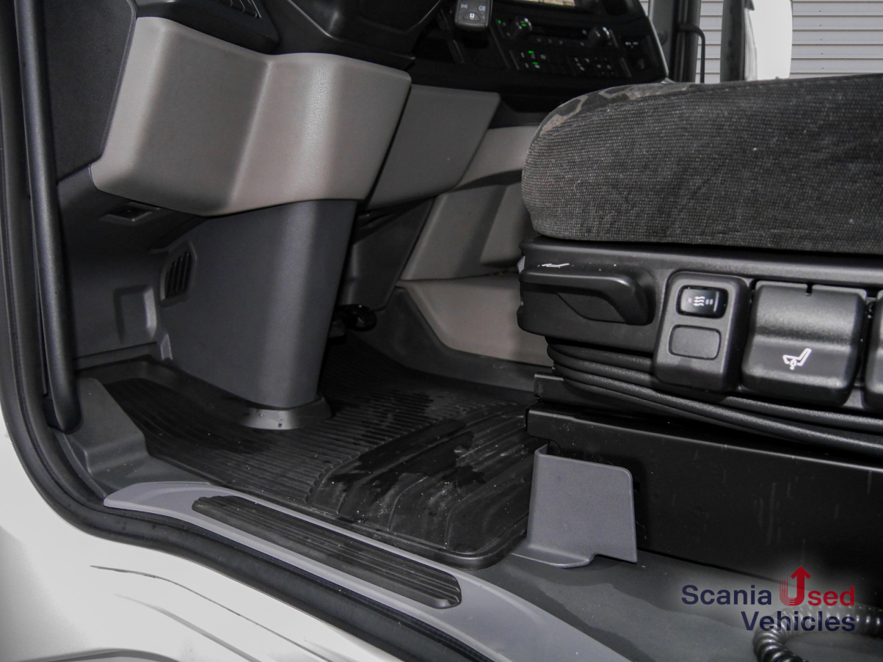 SCANIA R 460 A4x2NA - SUPER - - وحدة جر: صورة 4 SCANIA R 460 A4x2NA - SUPER - - وحدة جر: صورة 4