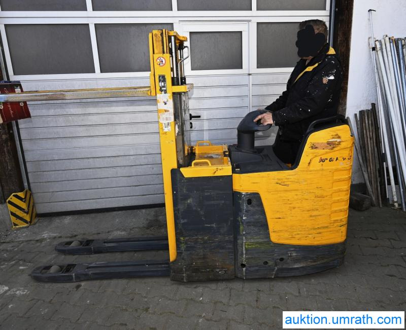 Jungheinrich ERD220 / ERD 220 Hochhubwagen Doppelstock Hubwagen Ameise Elektro Stapler Initialhub Freihub Batterie aus 2023 - آلة إعداد الطلب: صورة 5 Jungheinrich ERD220 / ERD 220 Hochhubwagen Doppelstock Hubwagen Ameise Elektro Stapler Initialhub Freihub Batterie aus 2023 - آلة إعداد الطلب: صورة 5