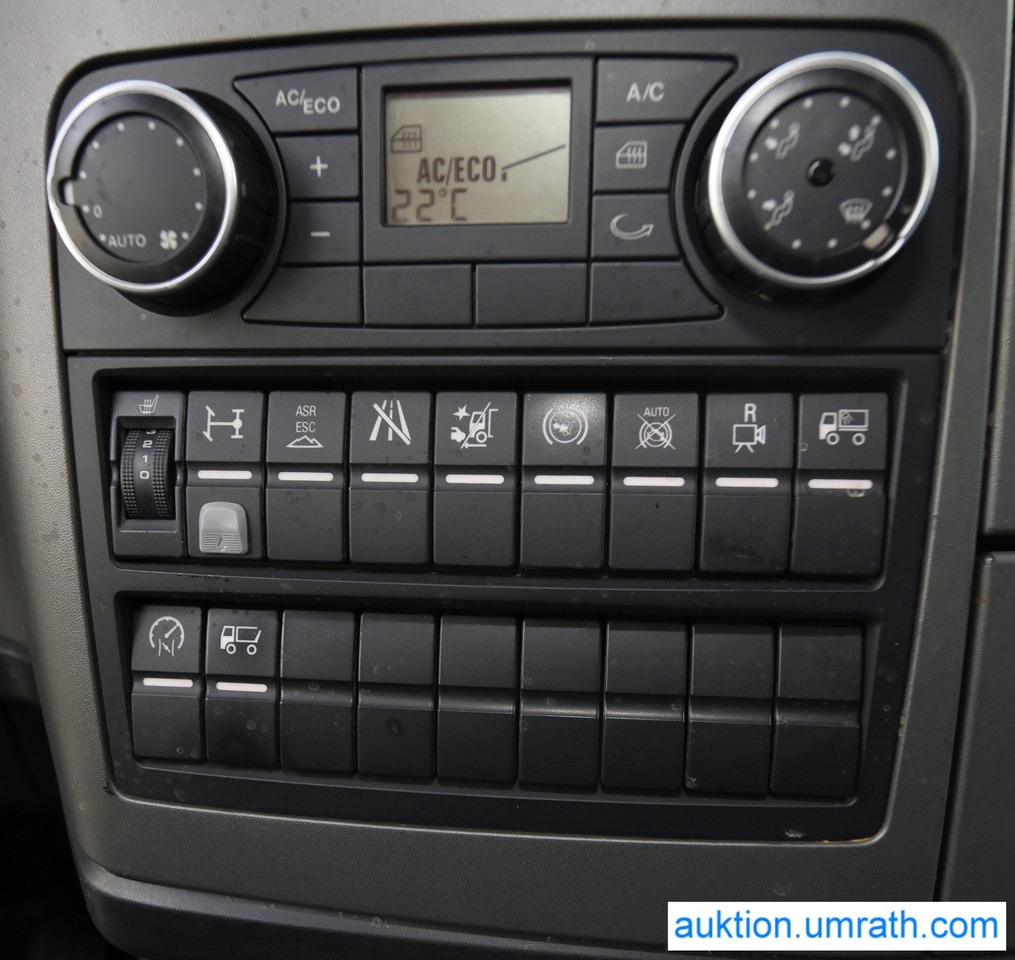 شاحنة مقفلة MAN TGL 12.250 4x2 L/BL Koffer Ladebordwand Klimaautomatik NAVI Luftfederung Automatikgetriebe EURO 6: صورة 20