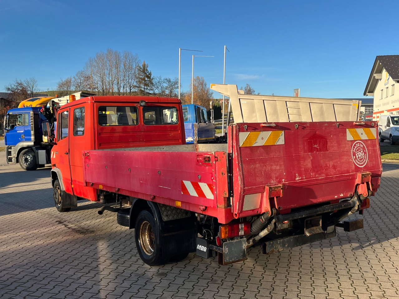 Mercedes-Benz 714D Doka Pritsche - شاحنة مفتوحة, الشاحنات الصغيرة كابينة مزدوجة: صورة 5 Mercedes-Benz 714D Doka Pritsche - شاحنة مفتوحة, الشاحنات الصغيرة كابينة مزدوجة: صورة 5