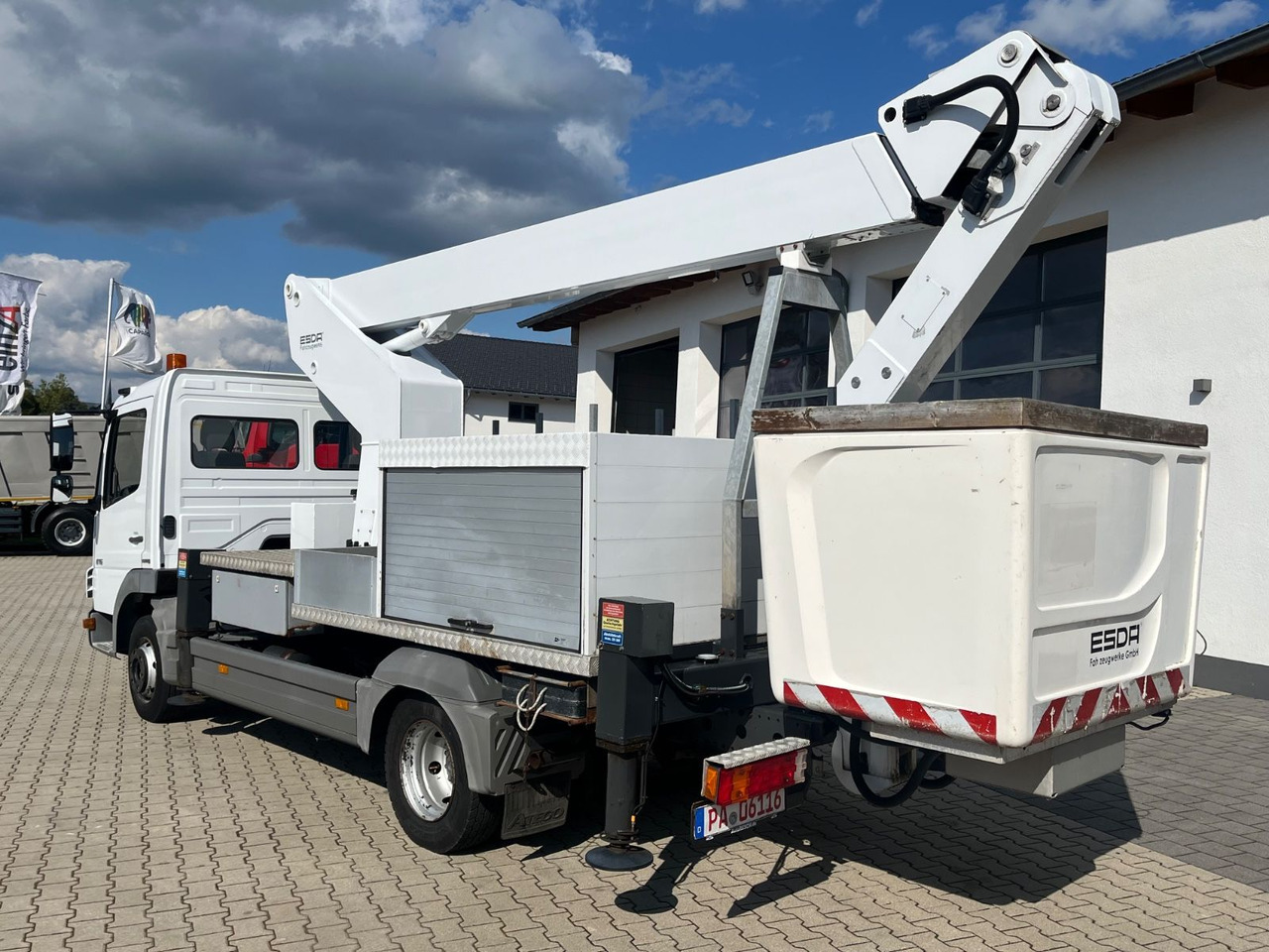 Mercedes-Benz Atego 816 ESDA TG 1800 Steiger 1000V isoliert - منصة تلسكوبية محمولة على شاحنة: صورة 5 Mercedes-Benz Atego 816 ESDA TG 1800 Steiger 1000V isoliert - منصة تلسكوبية محمولة على شاحنة: صورة 5