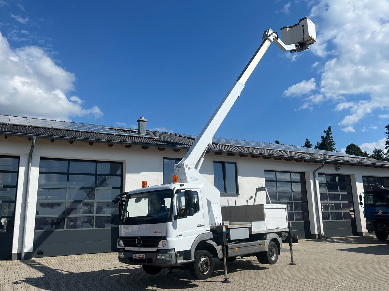 Mercedes-Benz Atego 816 ESDA TG 1800 Steiger 1000V isoliert - منصة تلسكوبية محمولة على شاحنة: صورة 1 Mercedes-Benz Atego 816 ESDA TG 1800 Steiger 1000V isoliert - منصة تلسكوبية محمولة على شاحنة: صورة 1
