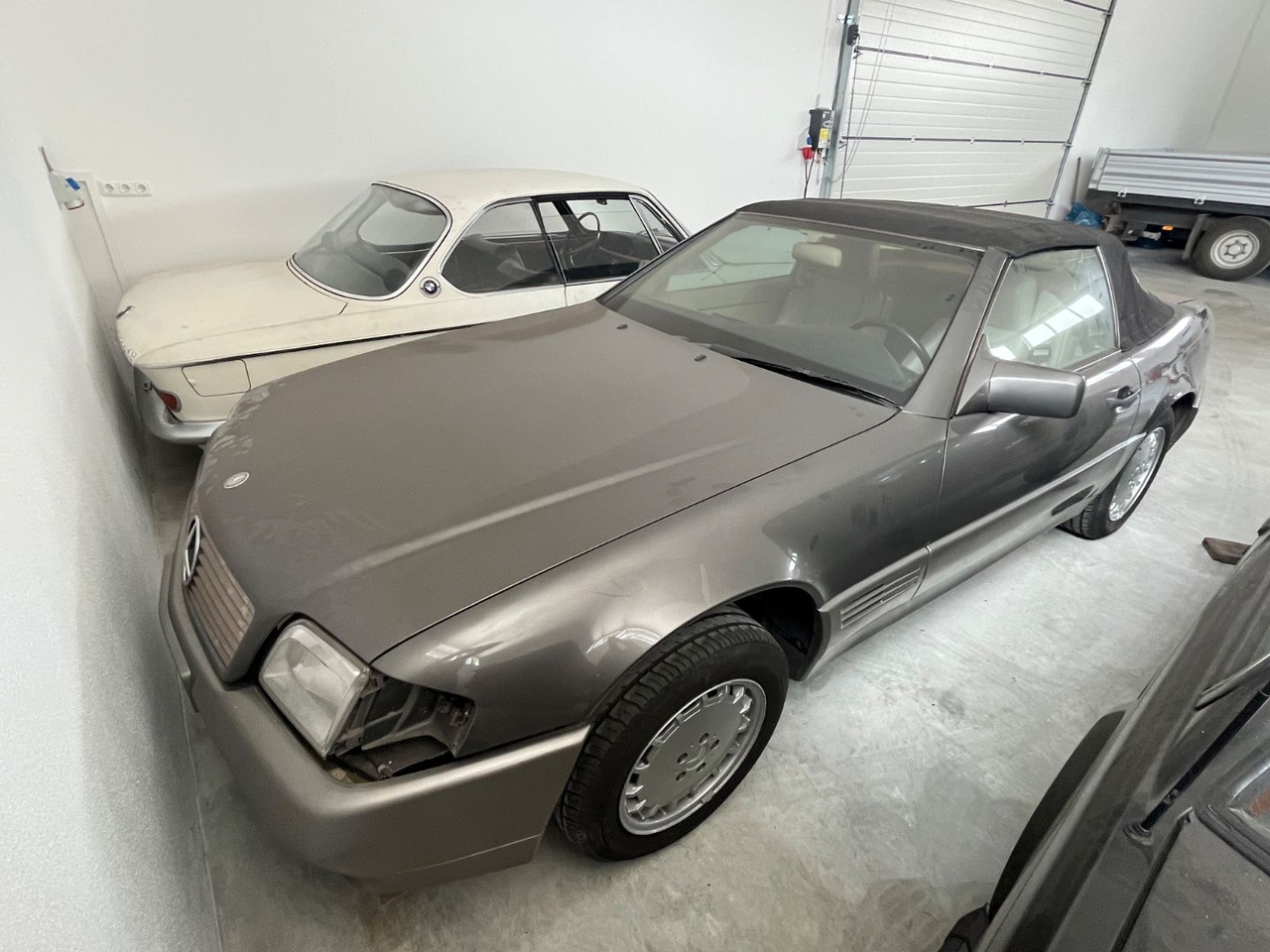 Mercedes-Benz SL 500 Deutsches Farhzeug aus 1. Hand ca. 60Tkm - كابريوليه: صورة 1 Mercedes-Benz SL 500 Deutsches Farhzeug aus 1. Hand ca. 60Tkm - كابريوليه: صورة 1
