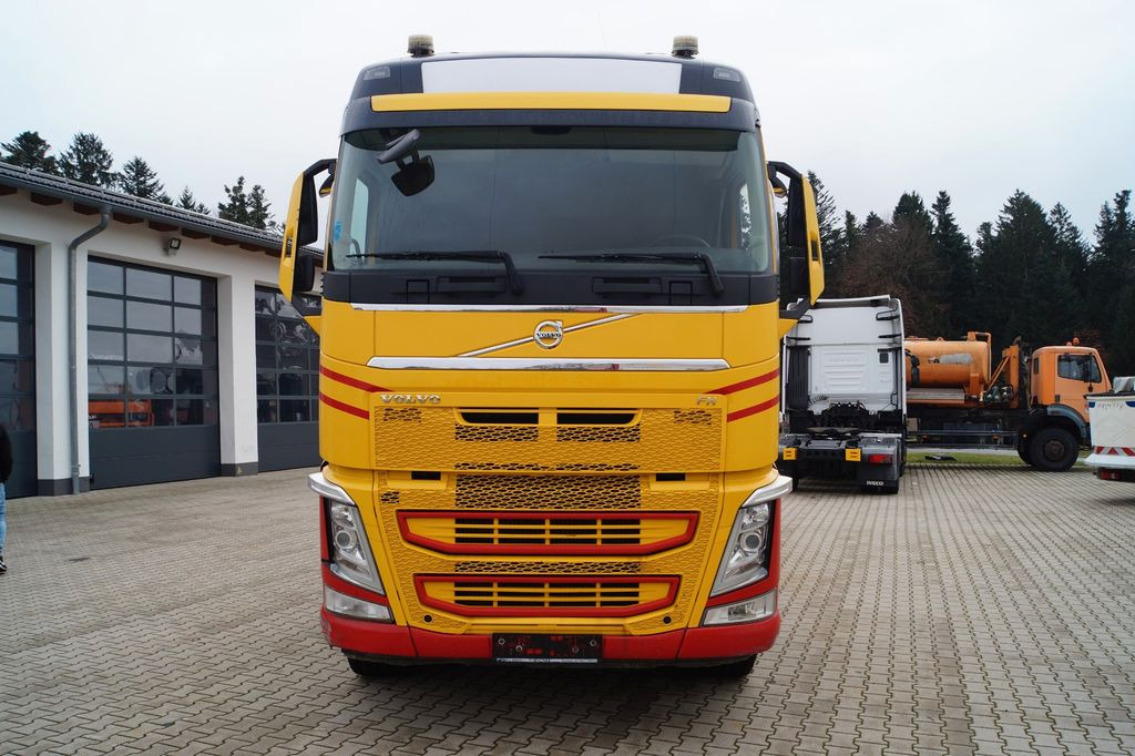 Volvo FH 500 Holztrans. mit Penz 12Z9 Holzkran Volvo FH 500 Holztrans. mit Penz 12Z9 Holzkran - شاحنة قطع الأشجار, شاحنة كرين: صورة 3 Volvo FH 500 Holztrans. mit Penz 12Z9 Holzkran Volvo FH 500 Holztrans. mit Penz 12Z9 Holzkran - شاحنة قطع الأشجار, شاحنة كرين: صورة 3