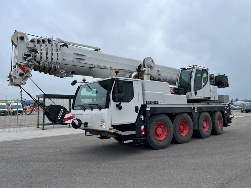 Liebherr LTM 1070-4.2 - موبايل كرين: صورة 1 Liebherr LTM 1070-4.2 - موبايل كرين: صورة 1