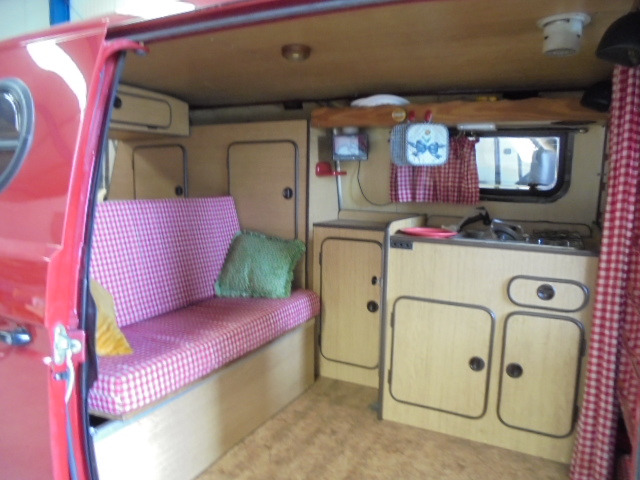 VOLKSWAGEN T3 Syncro 4X4 1.9 TD Wie neu! - كرفان فان: صورة 5 VOLKSWAGEN T3 Syncro 4X4 1.9 TD Wie neu! - كرفان فان: صورة 5