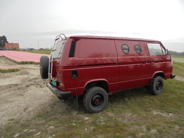 VOLKSWAGEN T3 Syncro 4X4 1.9 TD Wie neu! - كرفان فان: صورة 4 VOLKSWAGEN T3 Syncro 4X4 1.9 TD Wie neu! - كرفان فان: صورة 4
