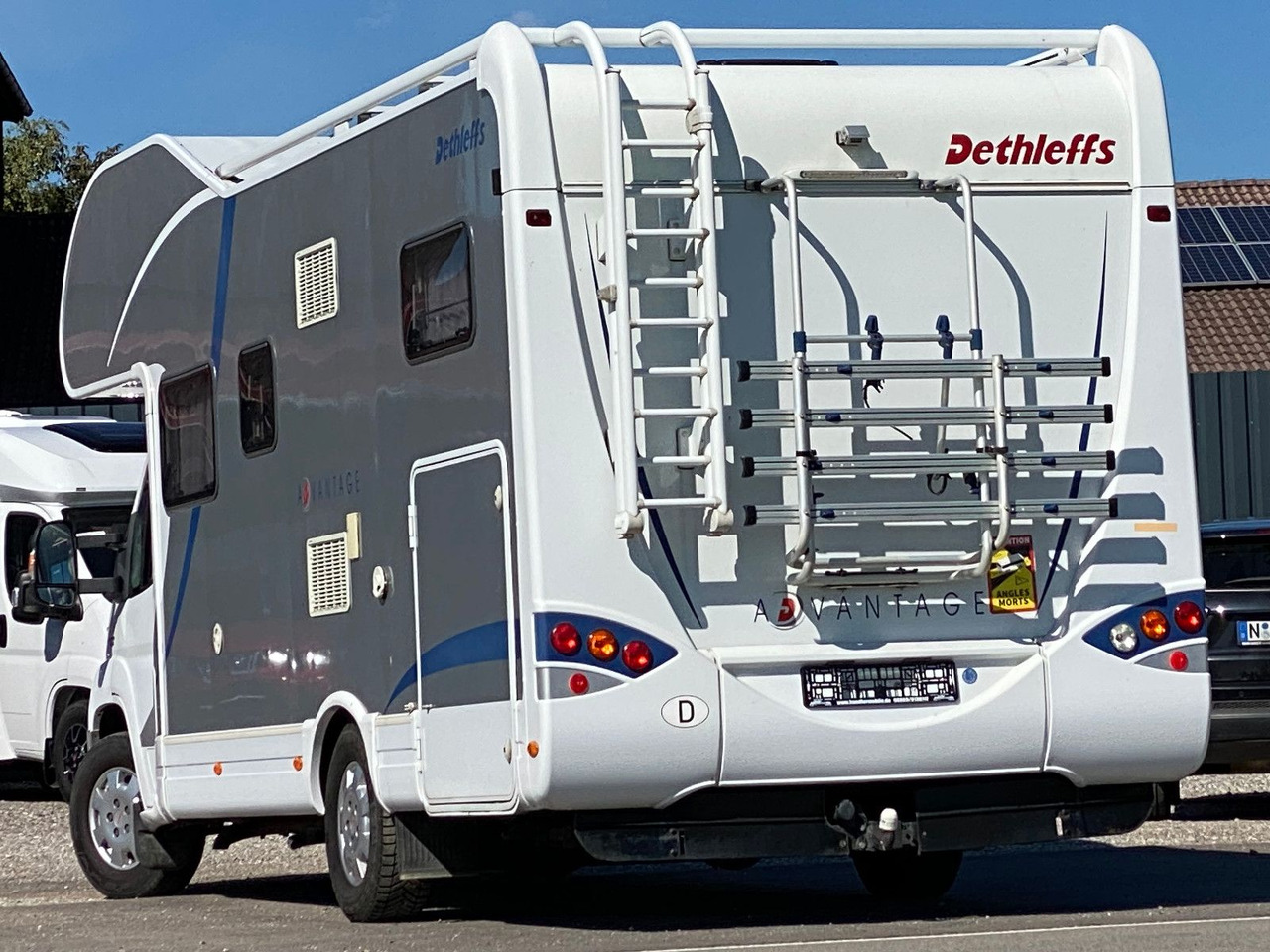 Dethleffs A 7071, Solar,SAT,AHK - موتر هوم سقف عالي: صورة 5 Dethleffs A 7071, Solar,SAT,AHK - موتر هوم سقف عالي: صورة 5