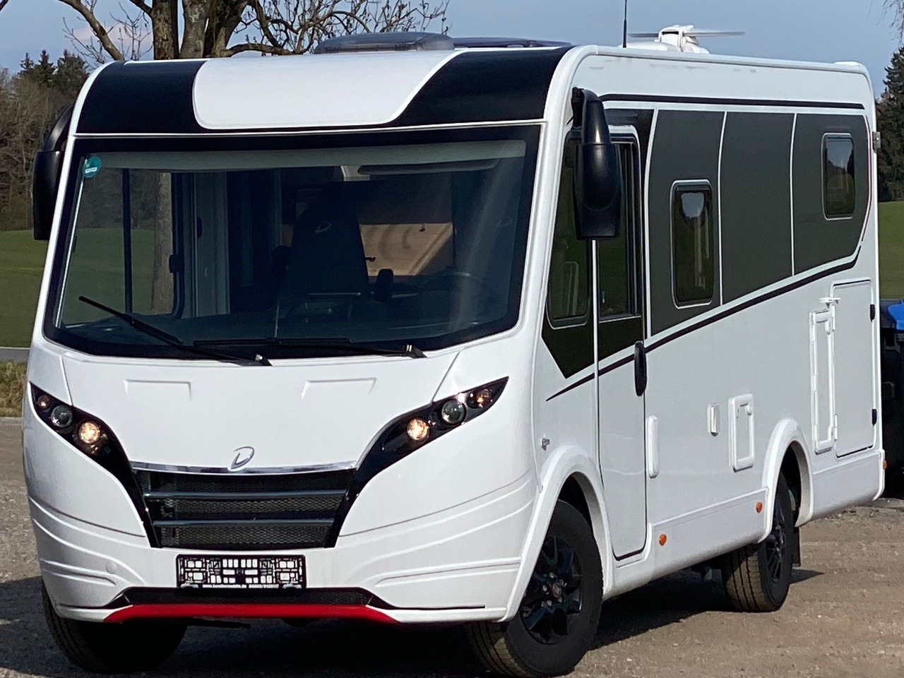 Dethleffs Globebus I 6,Ländbetten, Hubbett,4 personen - موتر هوم متكامل: صورة 3 Dethleffs Globebus I 6,Ländbetten, Hubbett,4 personen - موتر هوم متكامل: صورة 3