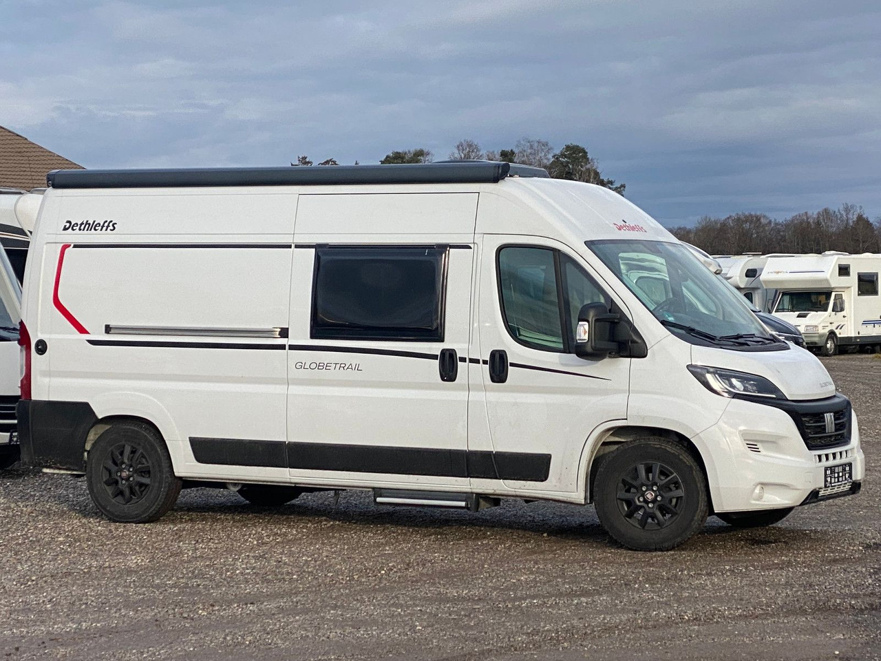 Dethleffs Globetrail CVD 600 DK Classic - كرفان فان: صورة 3 Dethleffs Globetrail CVD 600 DK Classic - كرفان فان: صورة 3
