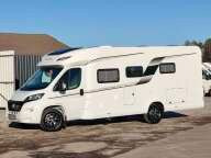 Hobby Optima De Luxe T70 E Temp/GFK-Boden-Dach/Markise - موتر هوم شبه متكامل: صورة 2 Hobby Optima De Luxe T70 E Temp/GFK-Boden-Dach/Markise - موتر هوم شبه متكامل: صورة 2