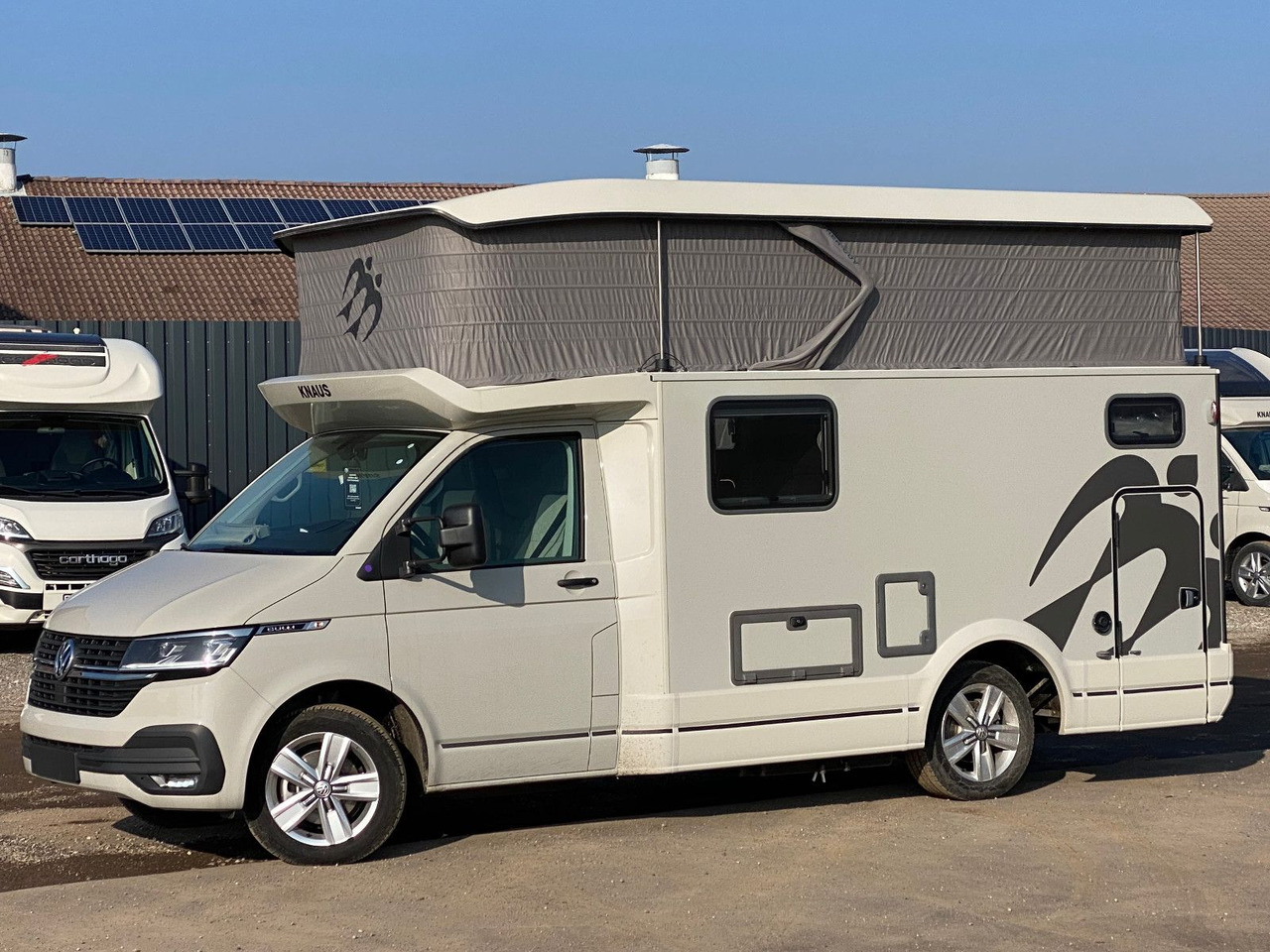 Knaus Tourer CUV 500 MQ CUVISION ,mit Slide Bett,4pers - موتر هوم شبه متكامل: صورة 4 Knaus Tourer CUV 500 MQ CUVISION ,mit Slide Bett,4pers - موتر هوم شبه متكامل: صورة 4