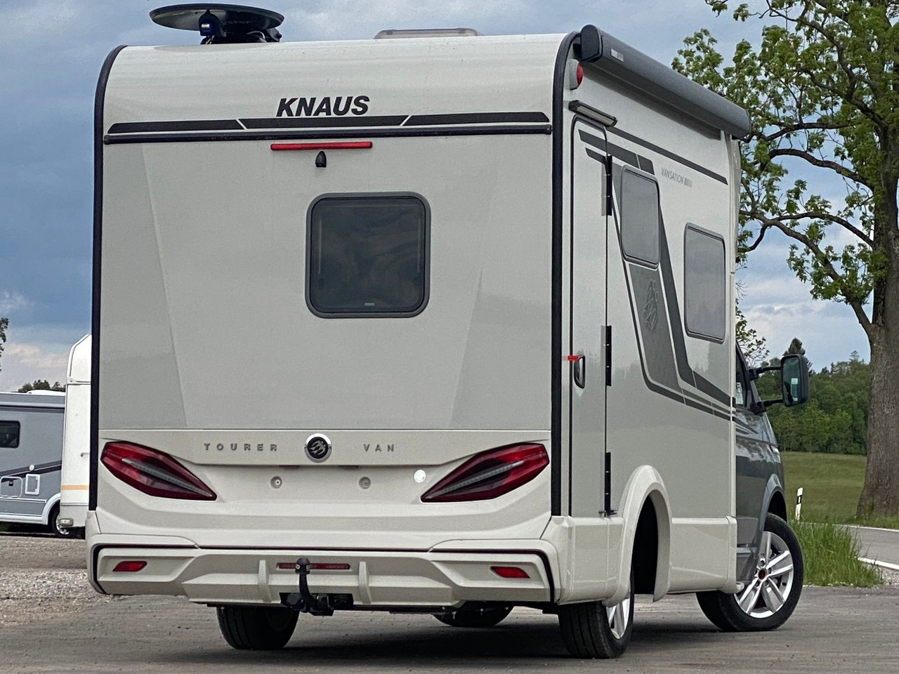 Knaus Tourer Van 500 LT, slide Bett, 4 P. Zulassung - موتر هوم شبه متكامل: صورة 5 Knaus Tourer Van 500 LT, slide Bett, 4 P. Zulassung - موتر هوم شبه متكامل: صورة 5