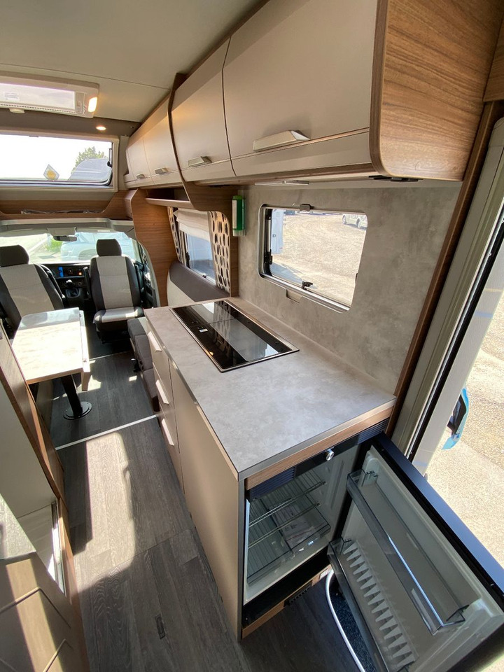 موتر هوم شبه متكامل Knaus Tourer Van Vansation 500 LT, AHK,SAT,TV: صورة 16
