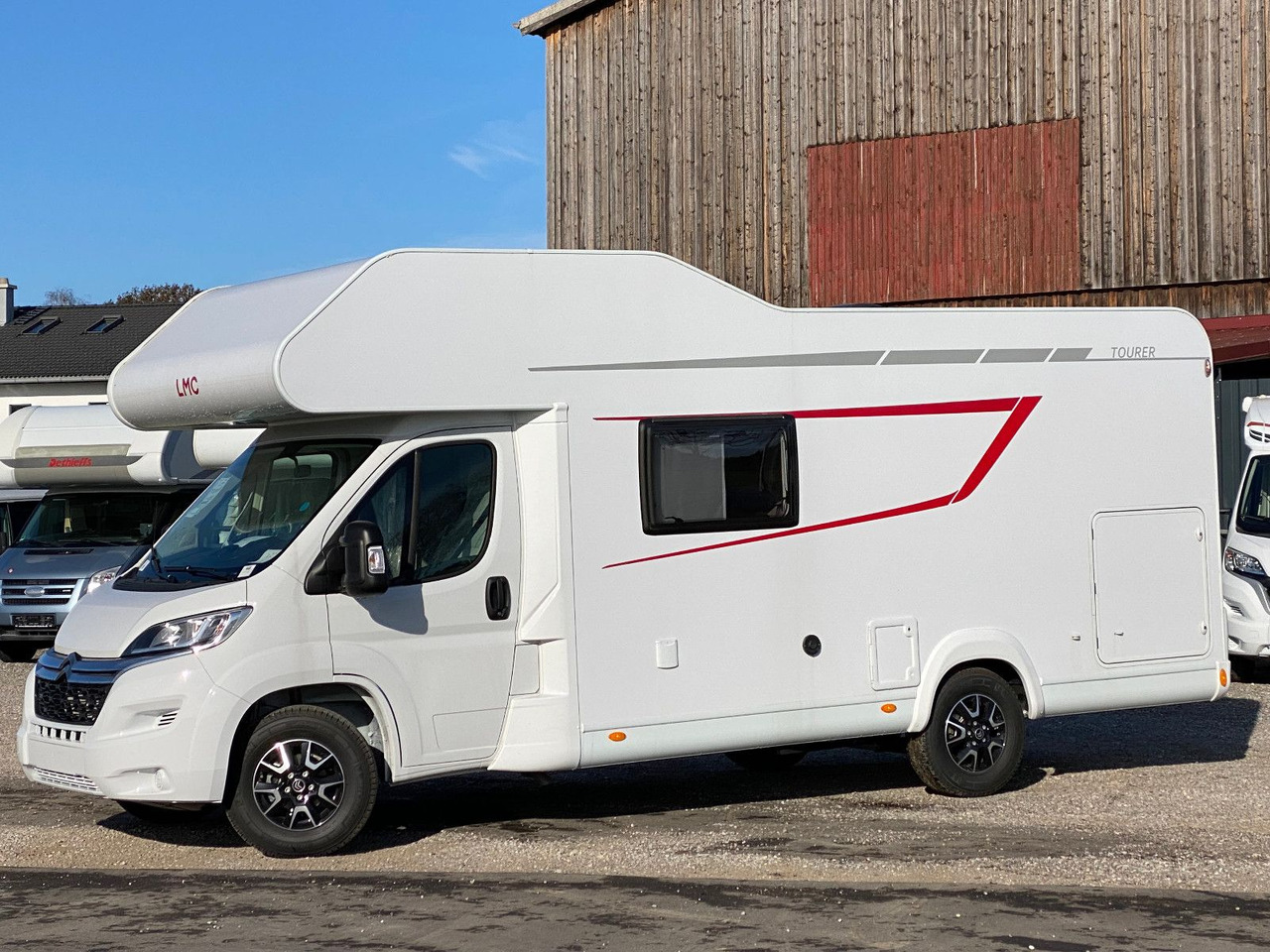 LMC Edition Tourer A 690 G, Markise,Fahradträger 6 p - موتر هوم سقف عالي: صورة 4 LMC Edition Tourer A 690 G, Markise,Fahradträger 6 p - موتر هوم سقف عالي: صورة 4