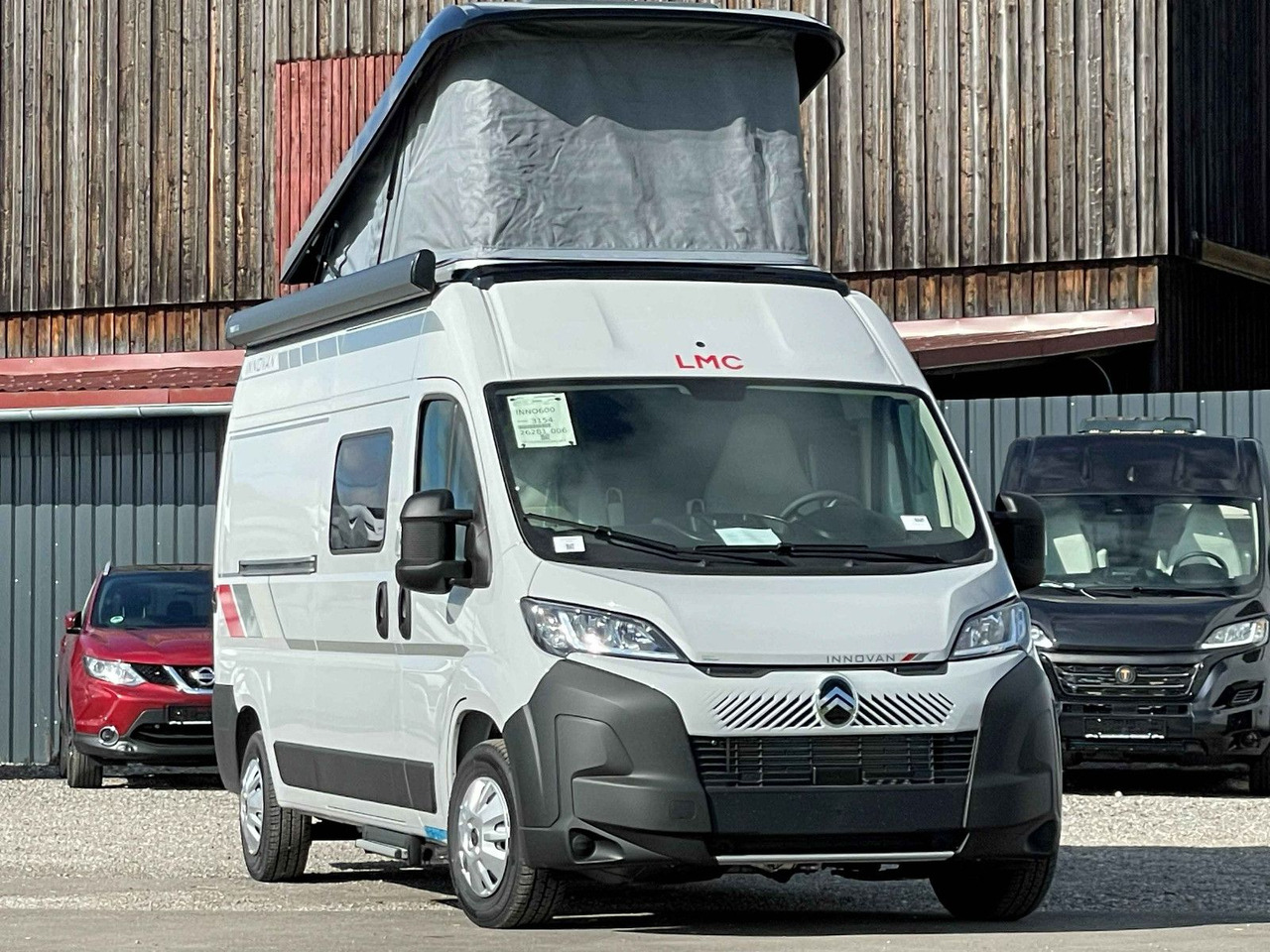 LMC INNOVAN 600 ,ASD, Aufstelldach,26 Modell,Navi - كرفان فان: صورة 2 LMC INNOVAN 600 ,ASD, Aufstelldach,26 Modell,Navi - كرفان فان: صورة 2