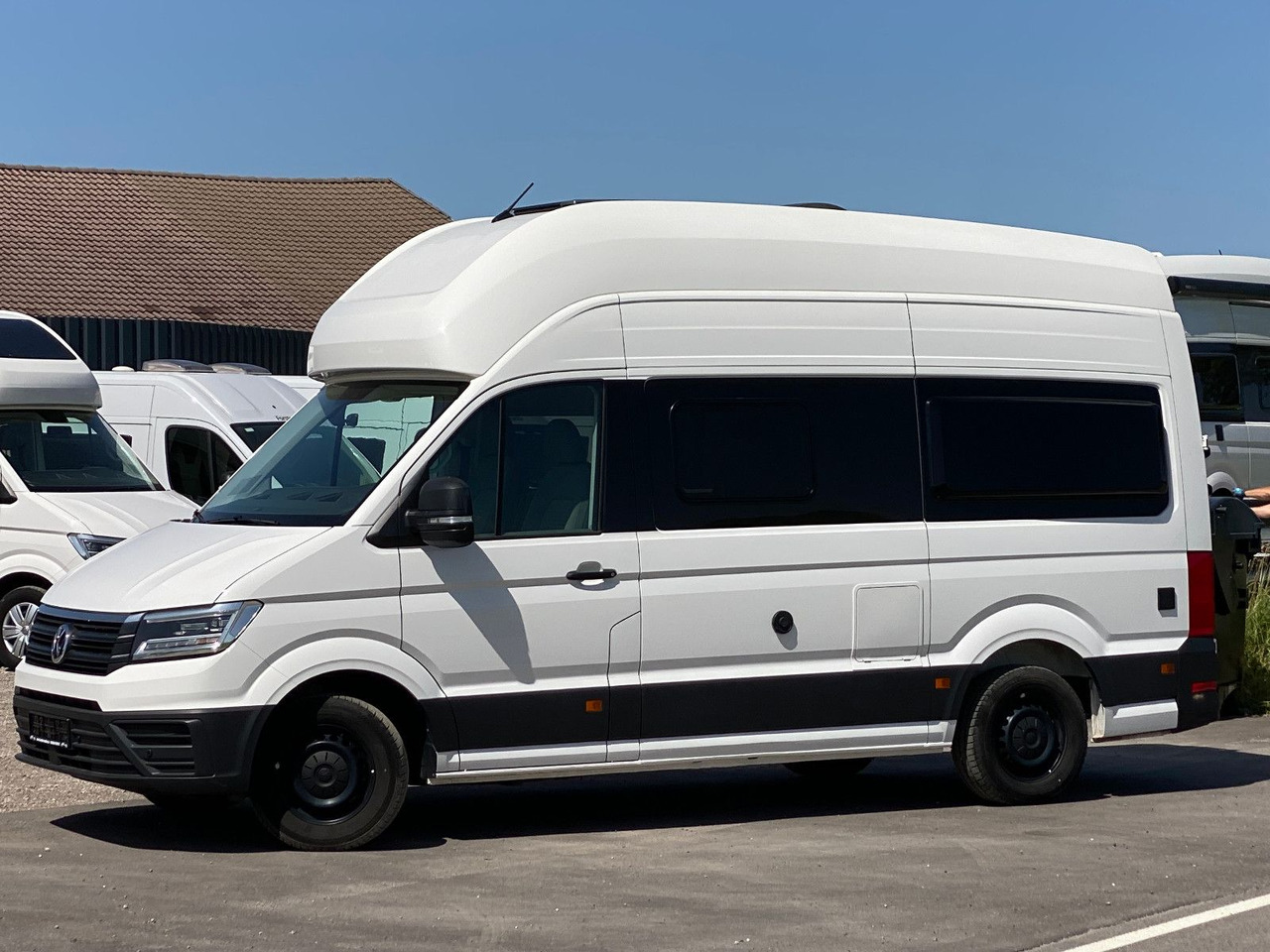 Volkswagen Grand California 600 FW, 3/4 Bett - كرفان فان: صورة 1 Volkswagen Grand California 600 FW, 3/4 Bett - كرفان فان: صورة 1