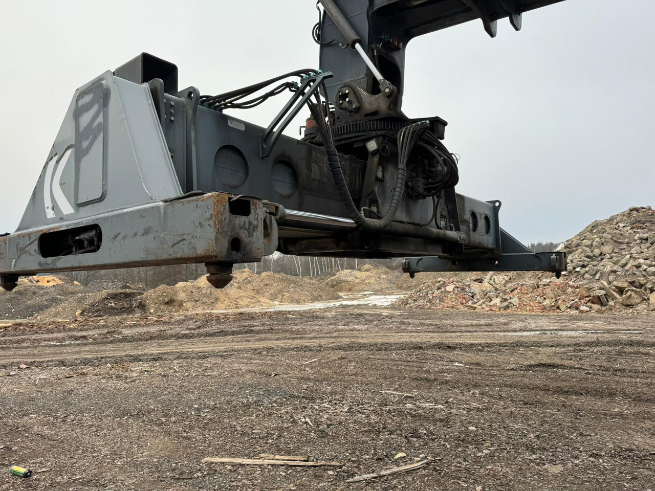 KALMAR DRF420-60S5 BJ: 2007 BStd: 32773h - مناولة الحاوية: صورة 3 KALMAR DRF420-60S5 BJ: 2007 BStd: 32773h - مناولة الحاوية: صورة 3