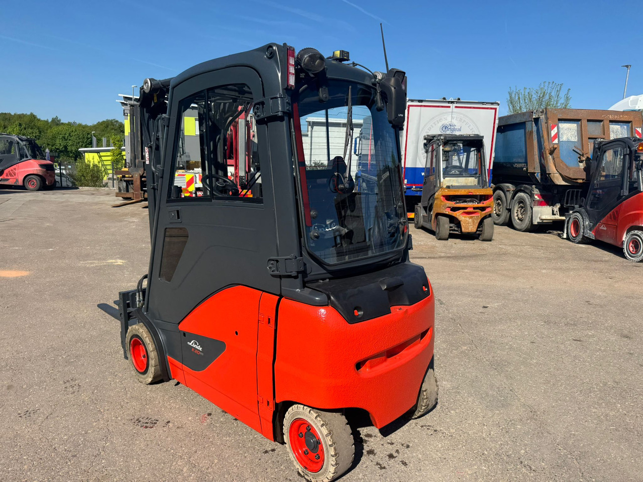LINDE E20PHL-02 Elektro Triplex Kabine Heizung integriertes Ladegerät - رافعة شوكية كهربائية: صورة 4 LINDE E20PHL-02 Elektro Triplex Kabine Heizung integriertes Ladegerät - رافعة شوكية كهربائية: صورة 4
