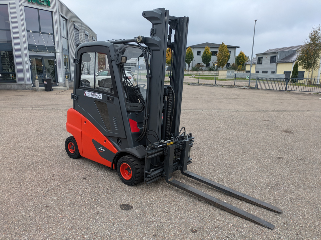 Linde H20D-01 Diesel Stapler Triplexmast Kabine Heizung ZVG - رافعة شوكية ديزل: صورة 4 Linde H20D-01 Diesel Stapler Triplexmast Kabine Heizung ZVG - رافعة شوكية ديزل: صورة 4