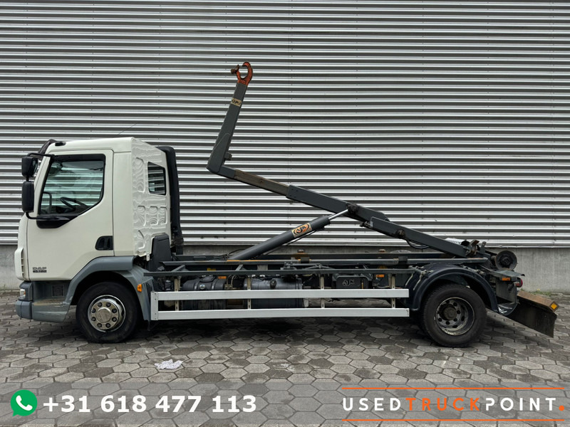 DAF LF 45.180 / Hook System / Manual / TUV: 11-2025 / Belgium Truck - شاحنة ذات خطاف: صورة 1 DAF LF 45.180 / Hook System / Manual / TUV: 11-2025 / Belgium Truck - شاحنة ذات خطاف: صورة 1