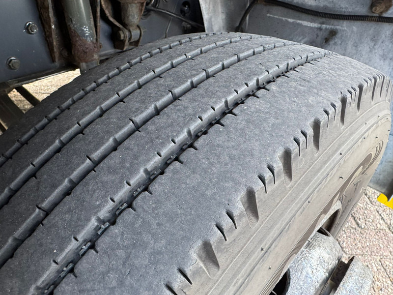 شاحنة مقفلة DAF LF 45.180 / Manual / Tail Lift / NL Truck: صورة 16 شاحنة مقفلة DAF LF 45.180 / Manual / Tail Lift / NL Truck: صورة 16