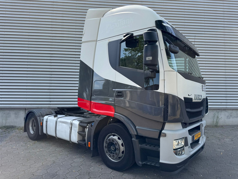 Iveco Stralis AS 420 / 10 In Stock / 2 Tanks / NL Truck - وحدة جر: صورة 2 Iveco Stralis AS 420 / 10 In Stock / 2 Tanks / NL Truck - وحدة جر: صورة 2