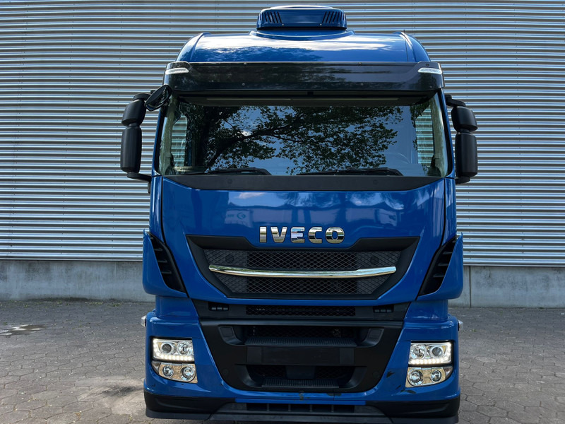 Iveco Stralis AS 570 / Retarder / Roof Klima / 2 Tanks / 2 In Stock - وحدة جر: صورة 4 Iveco Stralis AS 570 / Retarder / Roof Klima / 2 Tanks / 2 In Stock - وحدة جر: صورة 4