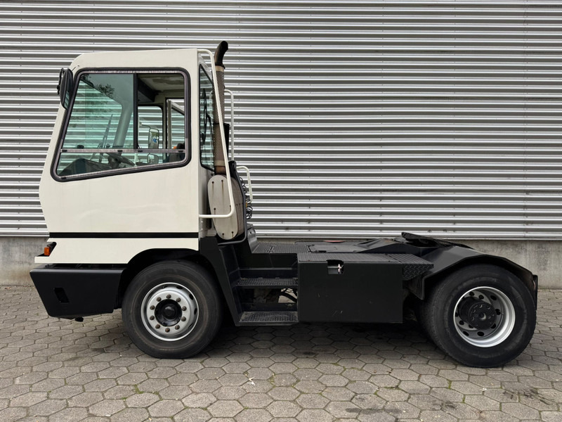 Terberg YT182 / NL Truck - جرار المحطة: صورة 4 Terberg YT182 / NL Truck - جرار المحطة: صورة 4