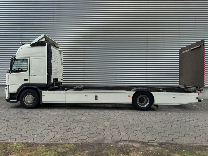 Volvo FM 330 XL EEV / I-Shift / VEB+ / 334.000..KM!! / Tail Lift / NL Truck - شاحنات الحاويات / جسم علوي قابل للتغيير شاحنة: صورة 5 Volvo FM 330 XL EEV / I-Shift / VEB+ / 334.000..KM!! / Tail Lift / NL Truck - شاحنات الحاويات / جسم علوي قابل للتغيير شاحنة: صورة 5