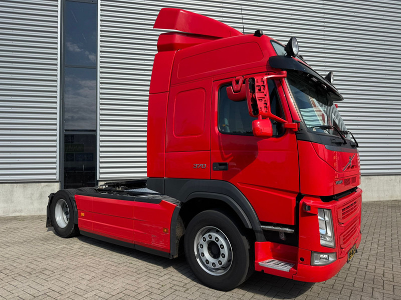 Volvo FM 370 / I-Shift / 2 Tanks / NL Truck - وحدة جر: صورة 2 Volvo FM 370 / I-Shift / 2 Tanks / NL Truck - وحدة جر: صورة 2