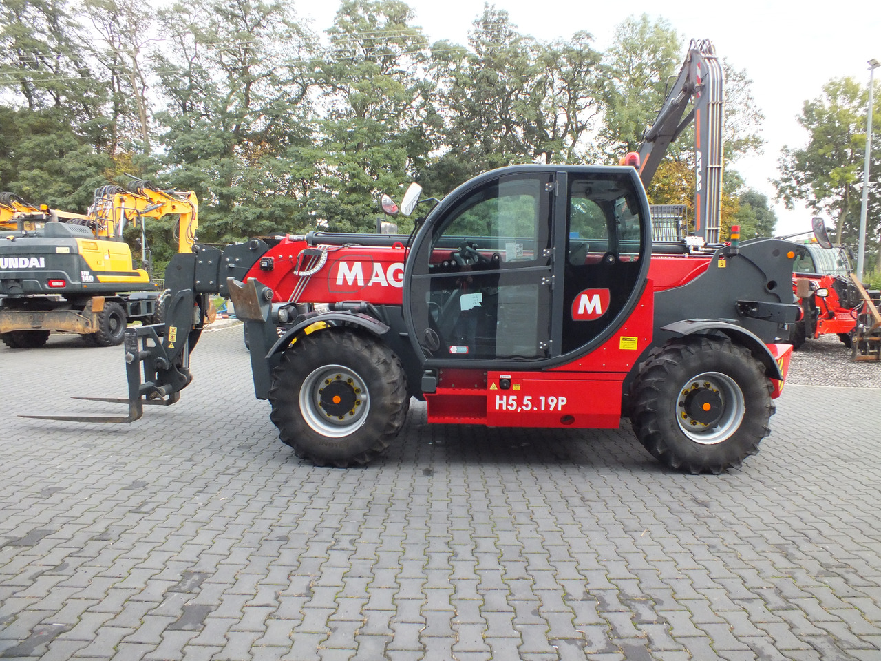 MAGNI TH5,5.19P - جرافة ذات عجلات تلسكوبية - آلات البناء: صورة 2 MAGNI TH5,5.19P - جرافة ذات عجلات تلسكوبية - آلات البناء: صورة 2