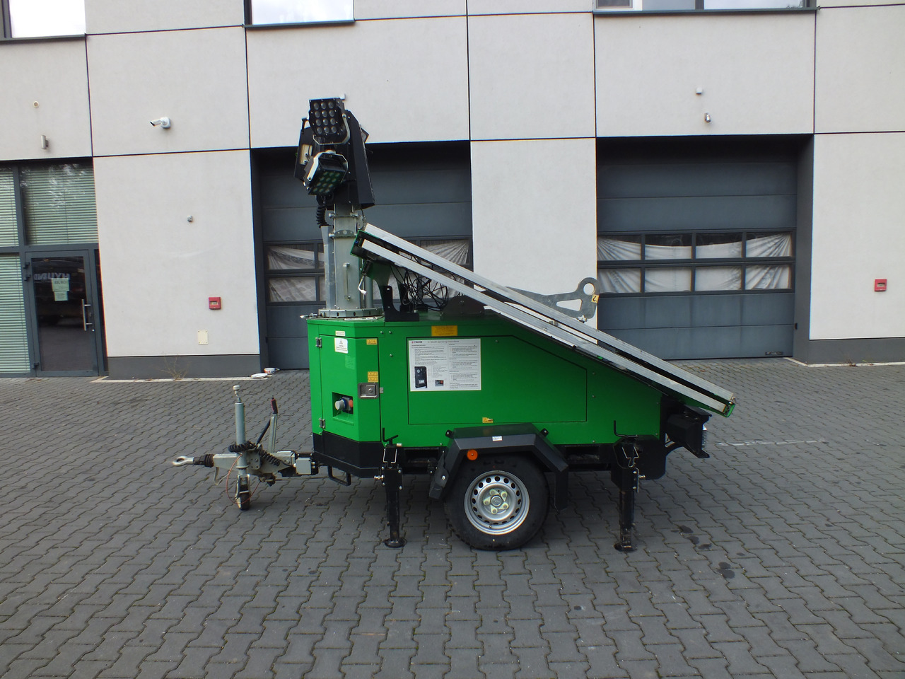 TRIME X-SOLAR - برج الإنارة - حفارة: صورة 4 TRIME X-SOLAR - برج الإنارة - حفارة: صورة 4