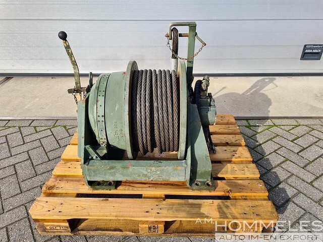 Rotzler HZ 180 (15T) - ونش لإنقاذ السيارات: صورة 1 Rotzler HZ 180 (15T) - ونش لإنقاذ السيارات: صورة 1