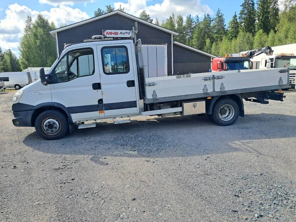 Iveco Daily 70 C17 Doppel 3.0 - شاحنات مسطحة: صورة 2 Iveco Daily 70 C17 Doppel 3.0 - شاحنات مسطحة: صورة 2
