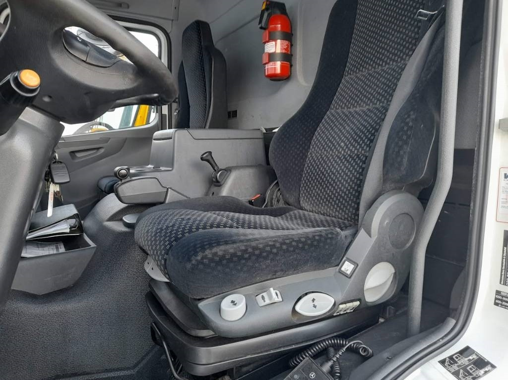 Mercedes-Benz Atego - شاحنة مقفلة: صورة 4 Mercedes-Benz Atego - شاحنة مقفلة: صورة 4