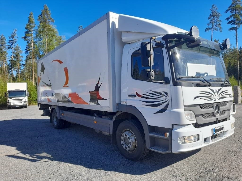 Mercedes-Benz Atego - شاحنة مقفلة: صورة 3 Mercedes-Benz Atego - شاحنة مقفلة: صورة 3