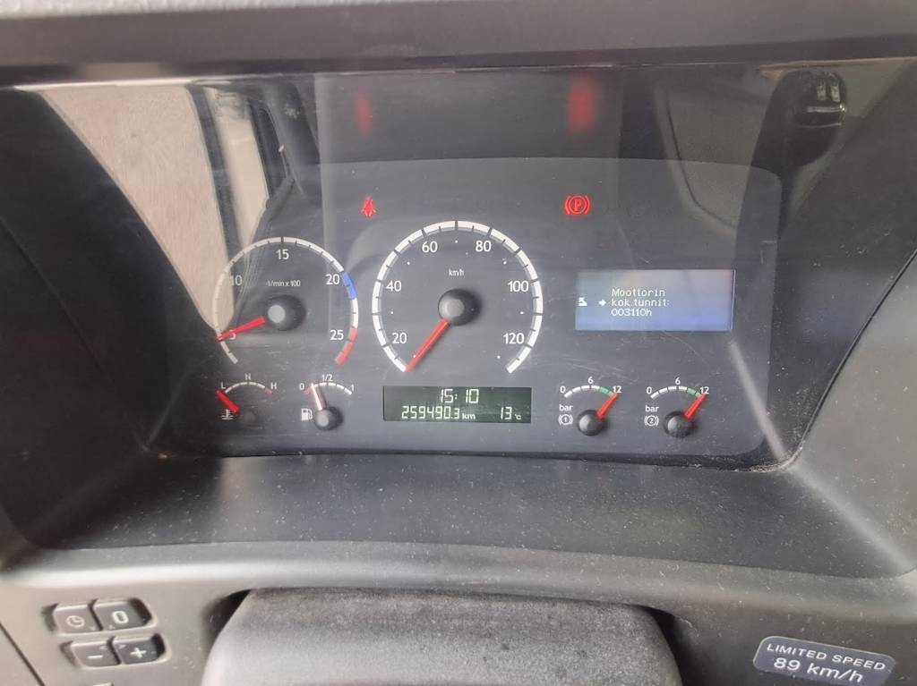 شاحنة كرين Scania P 340: صورة 11 شاحنة كرين Scania P 340: صورة 11