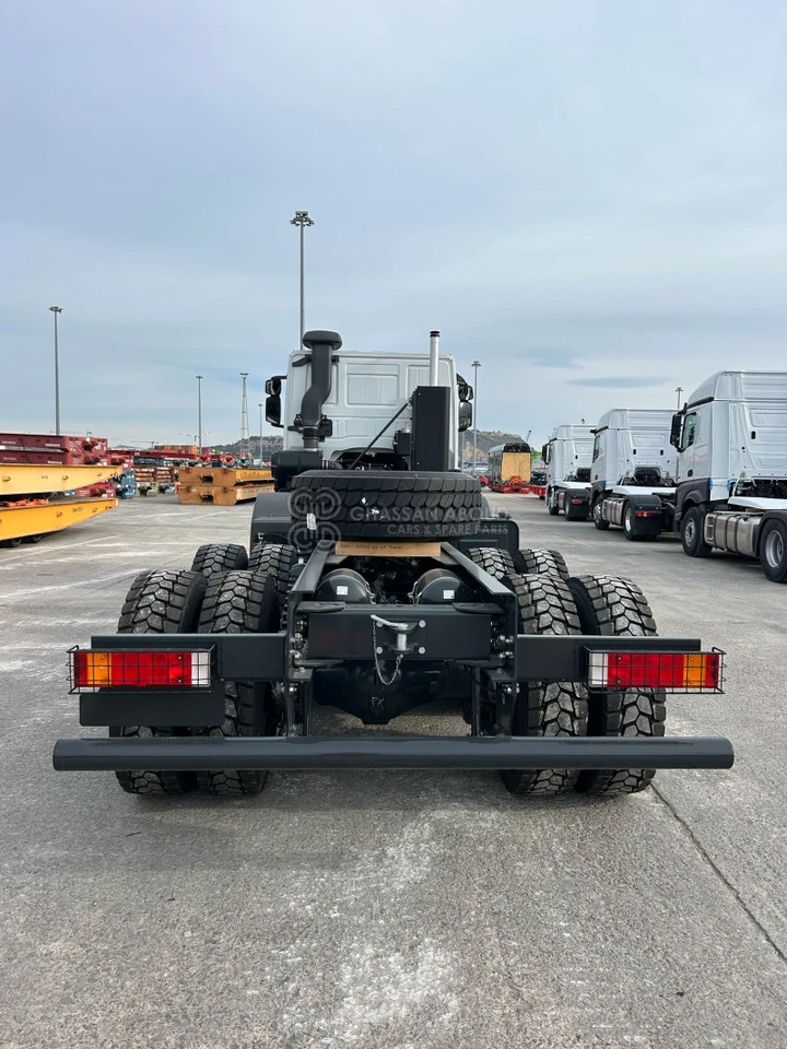 ASTRA HD9 8x4 CHASSIS - Barcelona Stock - شاحنة هيكل كابينة: صورة 2 ASTRA HD9 8x4 CHASSIS - Barcelona Stock - شاحنة هيكل كابينة: صورة 2