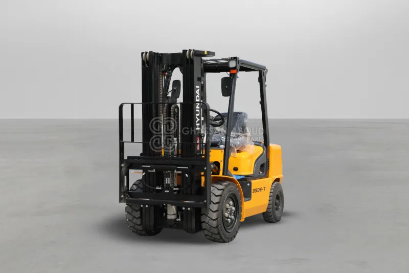 Hyundai Forklift 35DE-7 3.5 TONS DIESEL 3 STAGE - رافعة شوكية ديزل: صورة 1 Hyundai Forklift 35DE-7 3.5 TONS DIESEL 3 STAGE - رافعة شوكية ديزل: صورة 1