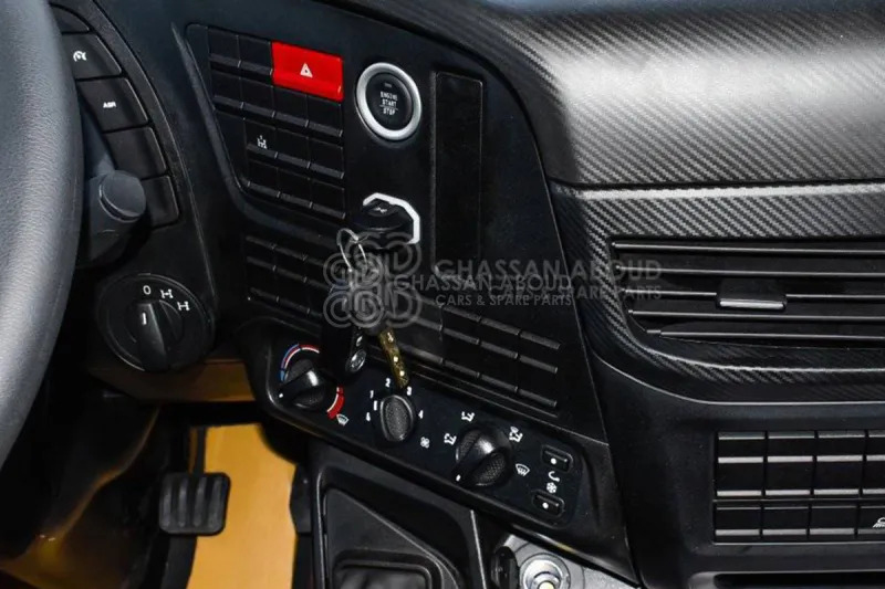 Iveco T-WAY AD380T47H 6x4 R24 Tyres Chassis - Barcelona Stock - شاحنة هيكل كابينة: صورة 5 Iveco T-WAY AD380T47H 6x4 R24 Tyres Chassis - Barcelona Stock - شاحنة هيكل كابينة: صورة 5