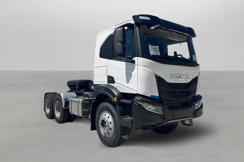 Iveco T-WAY AT720T47TH 6×4 R24 Tyres Tractor Head - Barcelona Stock - وحدة جر: صورة 1 Iveco T-WAY AT720T47TH 6×4 R24 Tyres Tractor Head - Barcelona Stock - وحدة جر: صورة 1