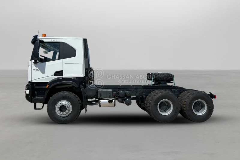 Iveco T-WAY AT720T47WTH 6x6 R20 Tyres Tractor Head - Barcelona Stock - وحدة جر: صورة 4 Iveco T-WAY AT720T47WTH 6x6 R20 Tyres Tractor Head - Barcelona Stock - وحدة جر: صورة 4